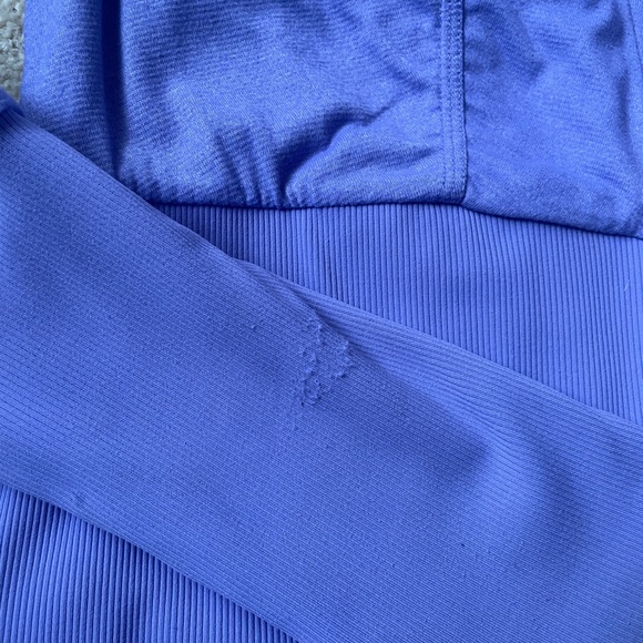 Lulu lemon women's jacket. - Picture 4 of 7